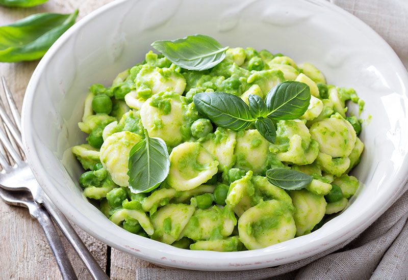 Orecchiette con piselli